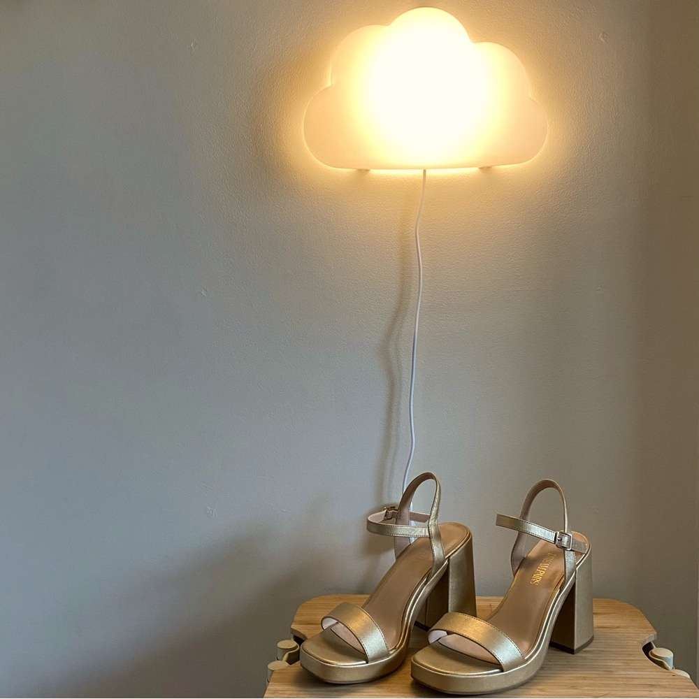 Dream Pairs chunky gold heels